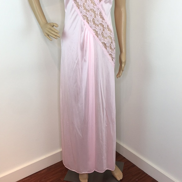 Vintage Pink Nightgown - Picture 2 of 6